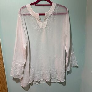 Elegant White Embroidered Women's Top